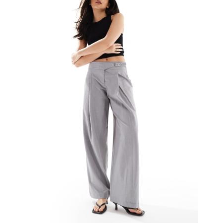Bershka Elegante broek met wijde pijpen en riem in lichtgrijs