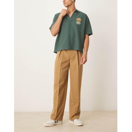 ASOS DESIGN - Nette broek met wijde pijpen en omgekeerde plooien in camel-Bruin