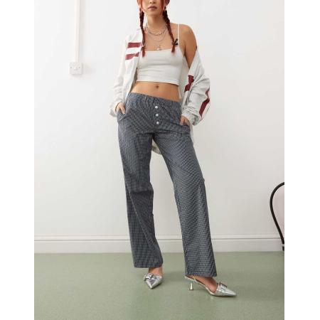 Edikted Ellery Geruite broek in boxershort-stijl met elastische taille in marineblauw-Wit