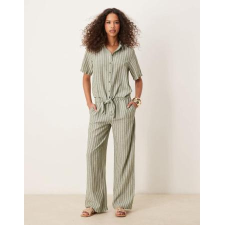 JDY Gestreepte broek met wijde pijpen in saliegroen, deel van co-ord set