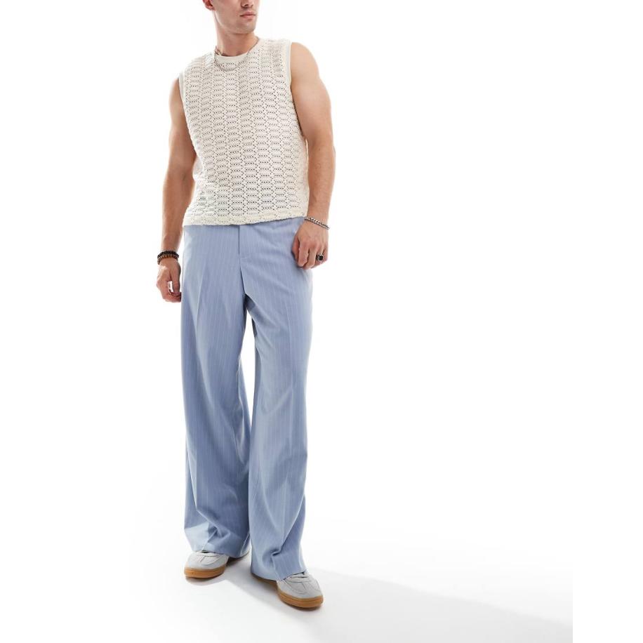 ASOS DESIGN - Nette broek met wijde pijpen en krijtstreep in lichtblauw Blauw