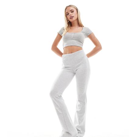 Stradivarius Petite Vormgevende flares met brede tailleband in grijs
