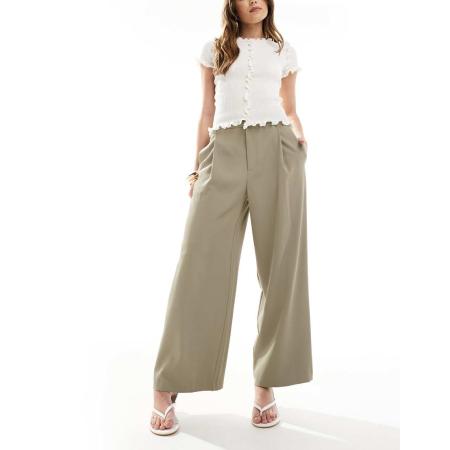 Stradivarius Cropped elegante broek in kaki-Groen