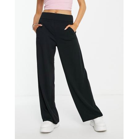 JDY Elegante broek met wijde pijpen en stippen in zwart, deel van co-ord set