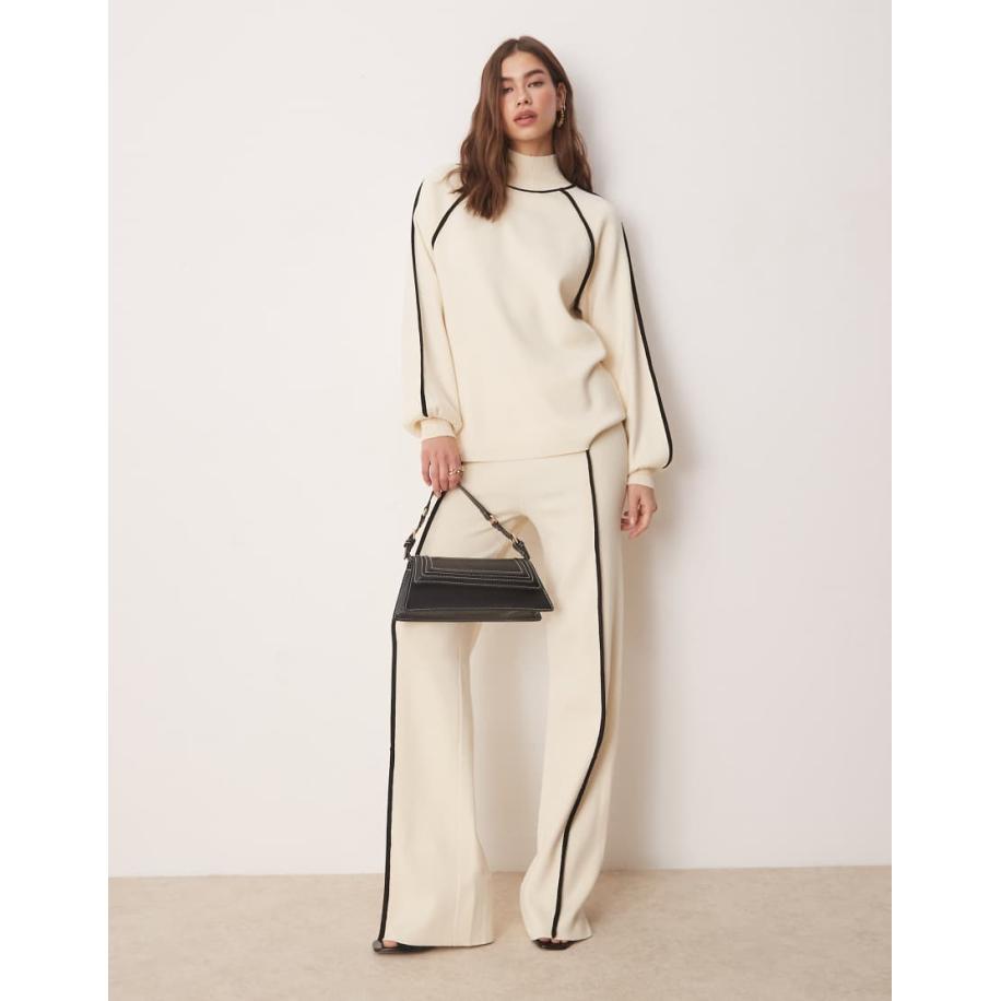 YAS Gebreide broek met hoge taille in crème met contrasterende naden in zwart, deel van co-ord set-Wit Wit