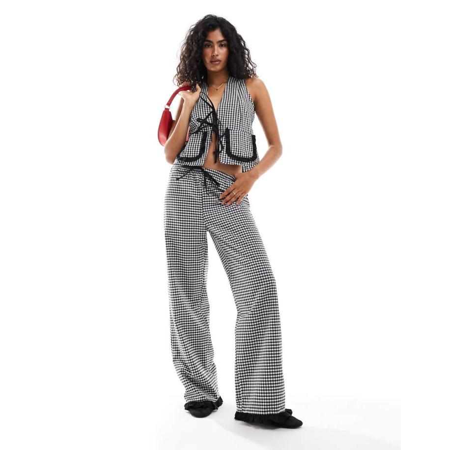 ASOS DESIGN Broek met wijde pijpen en ruches aan de zakken in zwarte gingham ruit-Veelkleurig Multicolor