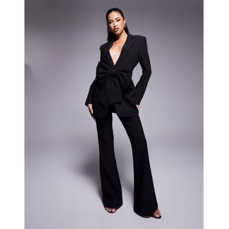 Wander Doll Evangeline Elegante flare-broek in zwart, deel van co-ord set