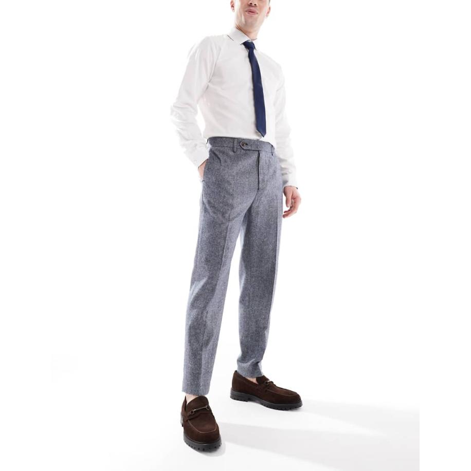 ASOS DESIGN - Nette toelopende broek van wolmix in marineblauw Blauw