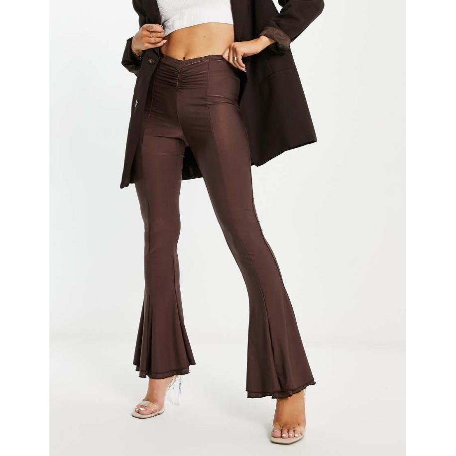 Annorlunda Flared discobroek in hoogglans chocoladebruin Bruin