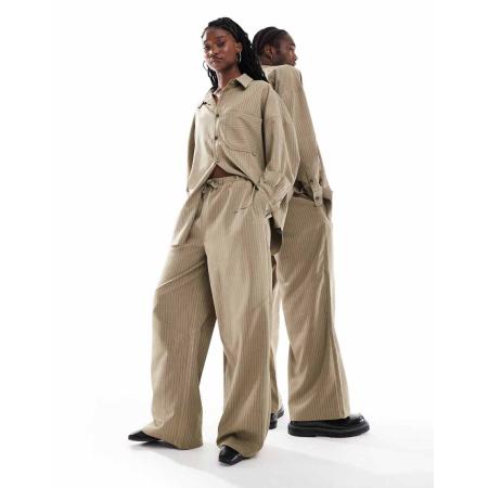 COLLUSION Unisex Broek met ballonpijpen en krijtstreep met print in bruin, deel van co-ord set