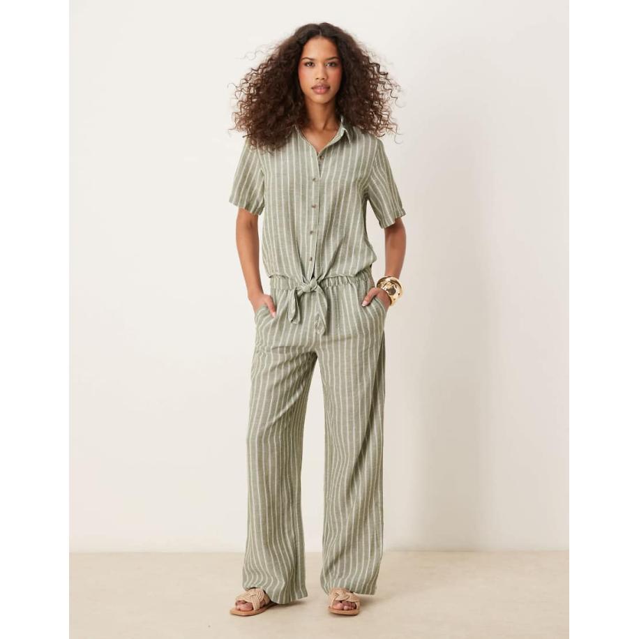 JDY Gestreepte broek met wijde pijpen in saliegroen, deel van co-ord set Groen