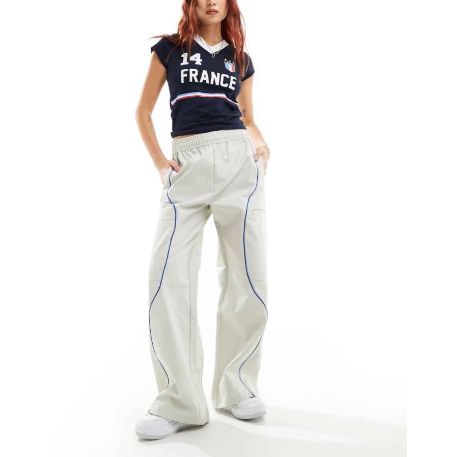 Nike Geweven broek in licht ivoorwit Wit