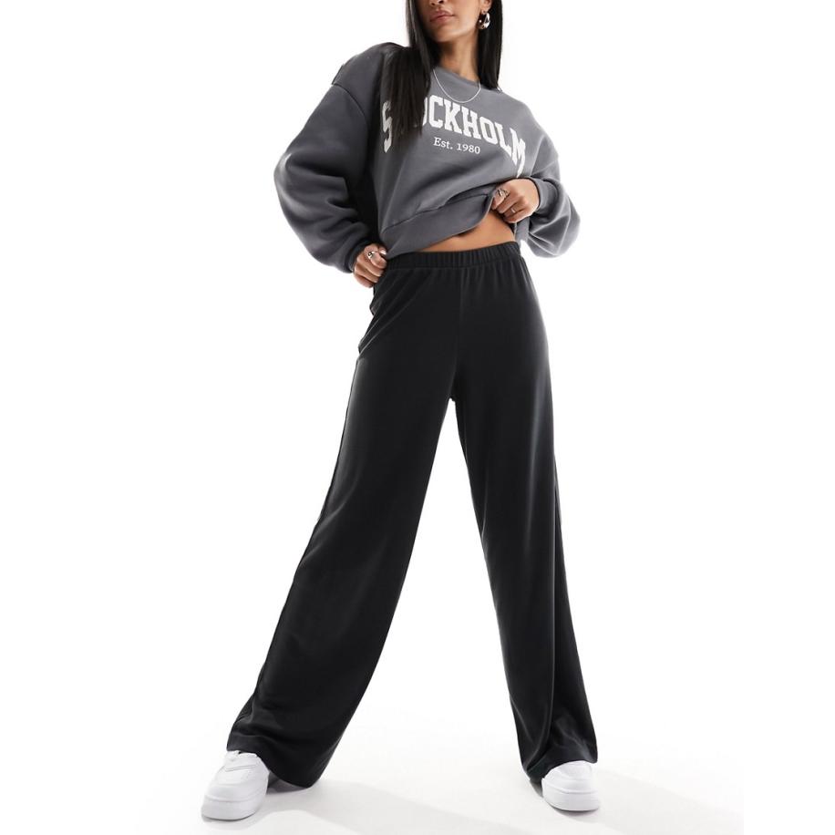 Monki Zachte casual broek met rechte pijpen in zwart Zwart