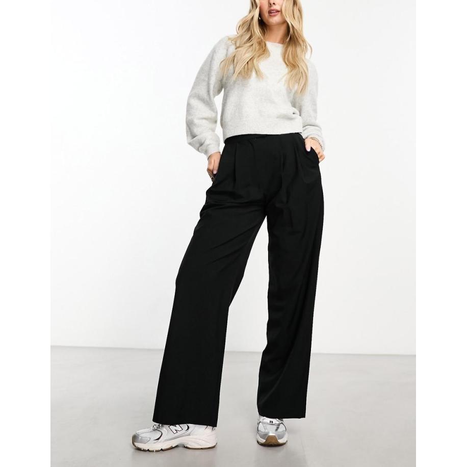 ASOS DESIGN Hourglass Elegante broek met wijde pijpen en geplooid detail in zwart Zwart