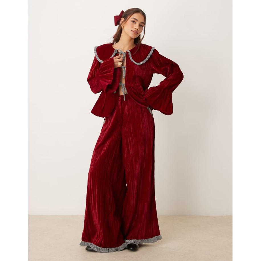 Neon Rose Broek van gekreukt fluweel met wijde pijpen in bordeauxrood, deel van co-ord set Rood