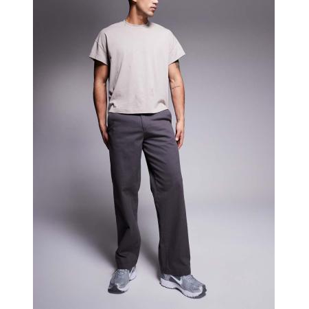 ADPT - Chino met wijde pasvorm in grijs