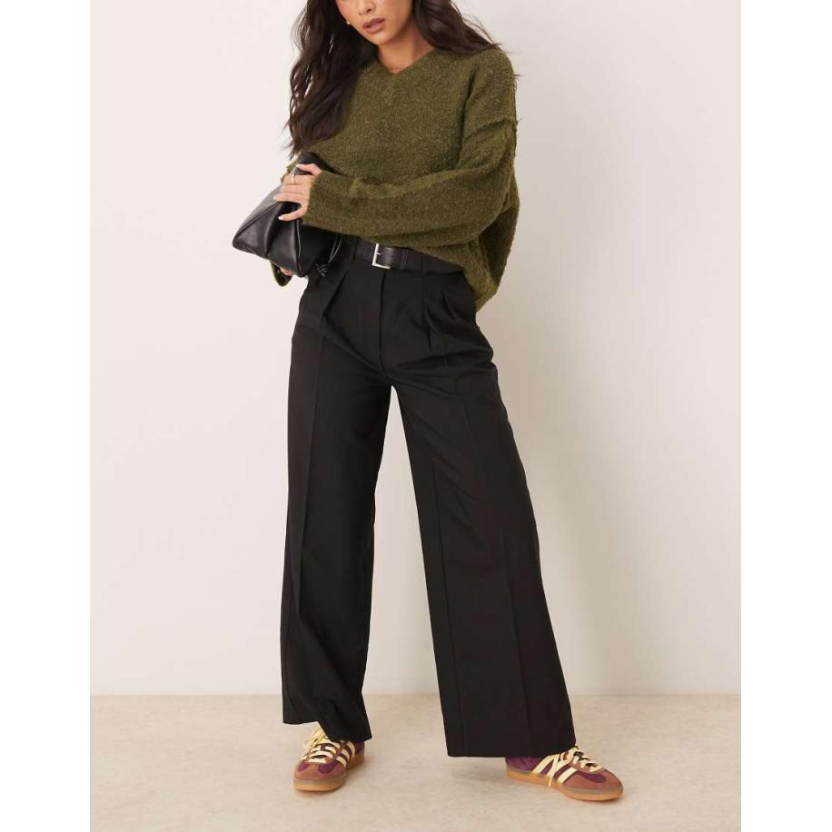 ASOS DESIGN Ruimvallende elegante broek met riem in zwart Zwart