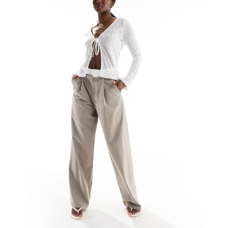Stradivarius Elegante broek met omgevouwen tailleband in beige-Neutraal
