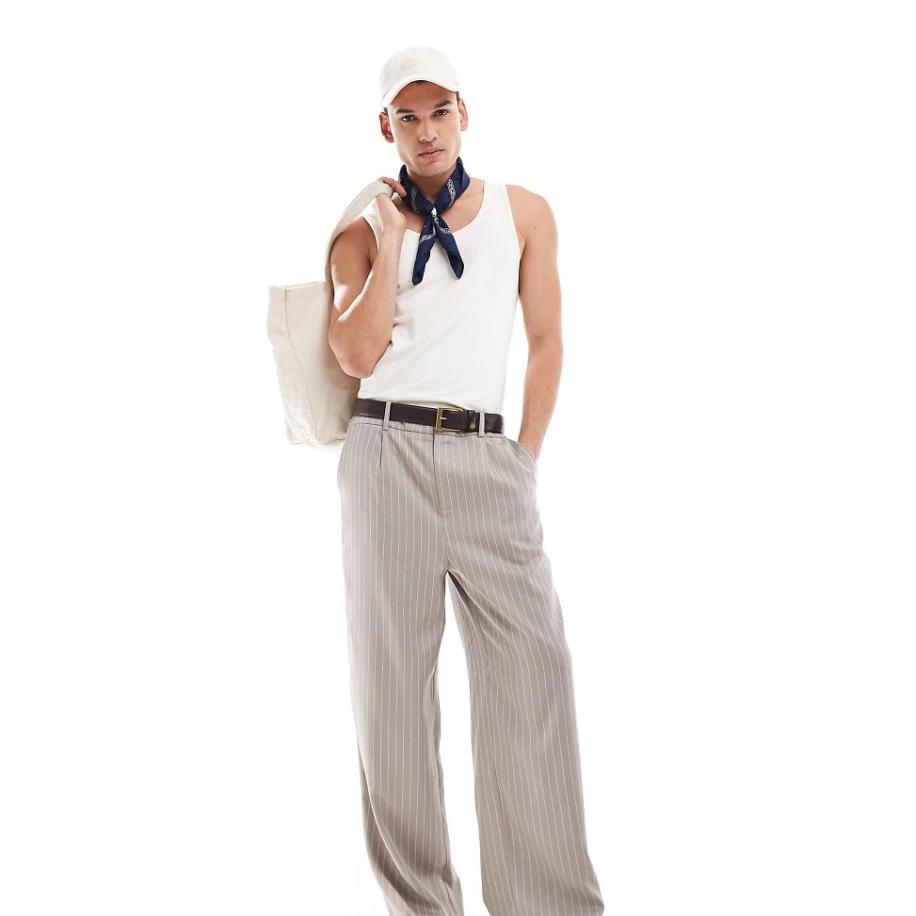 Reclaimed Vintage - Baggy nette broek met elastische taille in beige met krijtstreep-Veelkleurig Multicolor