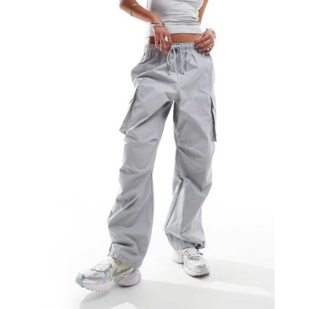 Nike Dance Cargobroek in rookgrijs