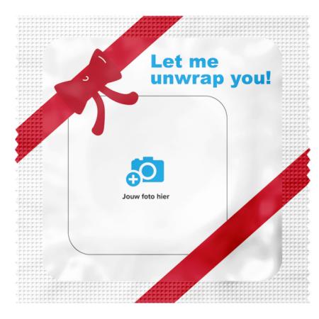 Foto Condoom: Let me unwrap you!