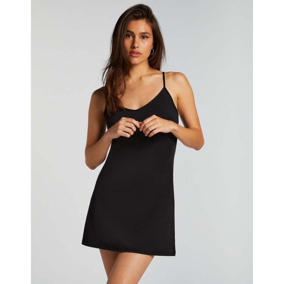 Hunkemöller Gladmakende onderjurk in zwart Zwart