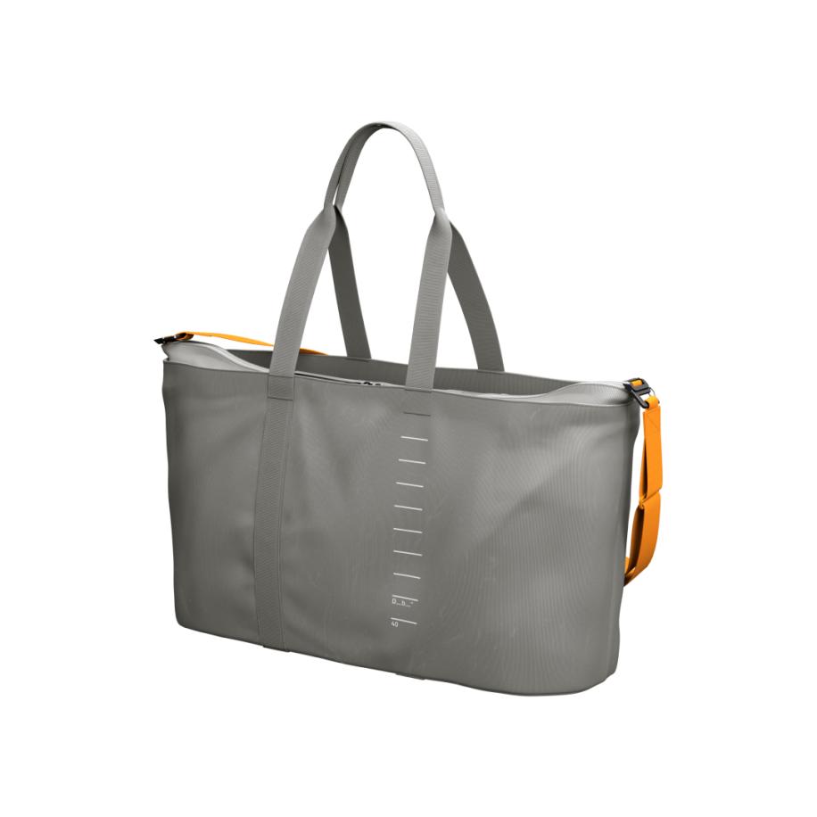 Db - Essential Weekender 40L Sand Grey Sand Grey Grijs