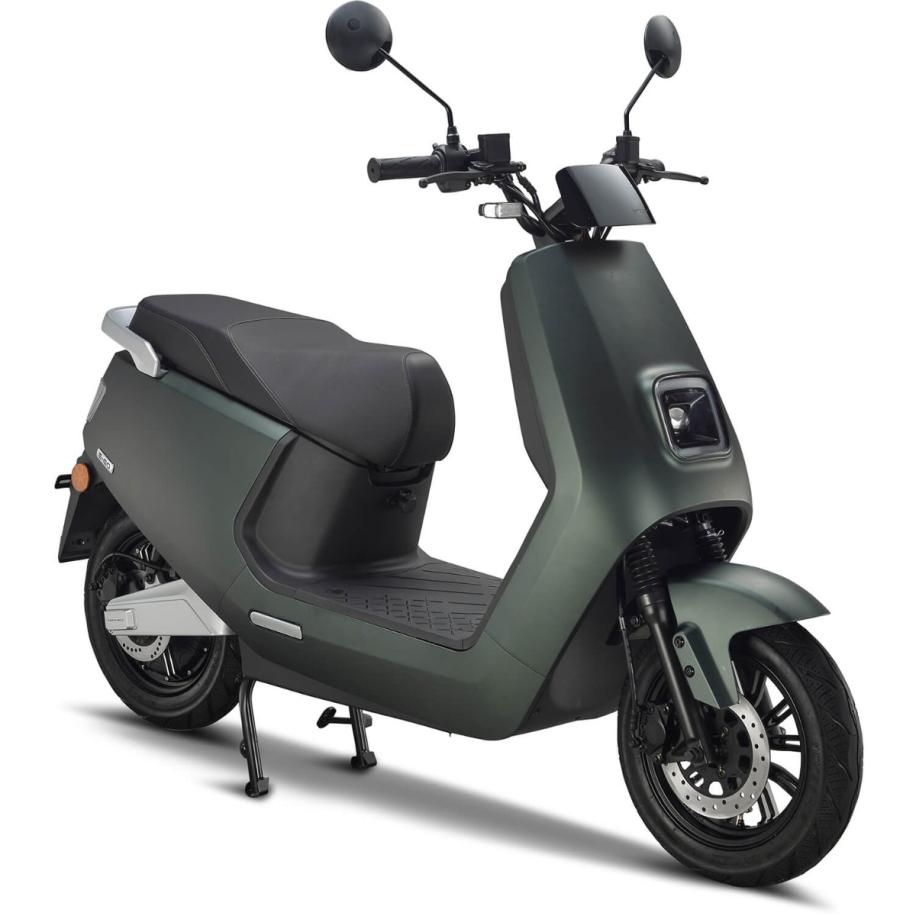 IVA E-GO S8 matgroen Groen