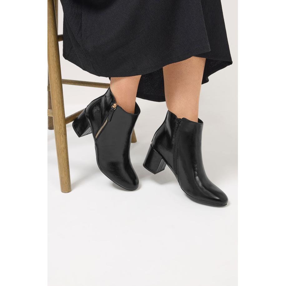 Yours Zwarte Enkellaarsjes Met Blokhak Van Imitatieleer In Brede Epasvorm En Extra Brede Eeepasvormsize 43EEE Zwart