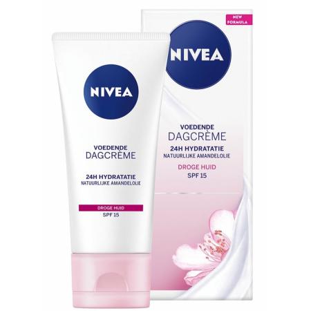 Nivea Essentials Voedende Dagcrème SPF15