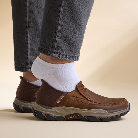 Skechers Hands Free Slip-Ins Instappers bruin