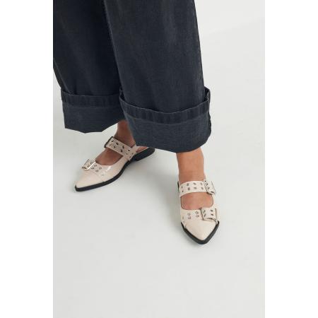 Yours Platte Puntige Slingback Schoenen Met Gespdetail In Een Brede Pasvorm In Nudesize 41E