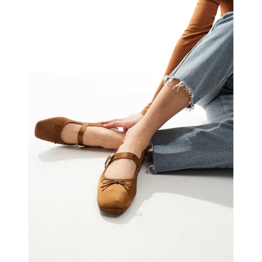 Stradivarius Ballerina's van satijn in bruin Bruin