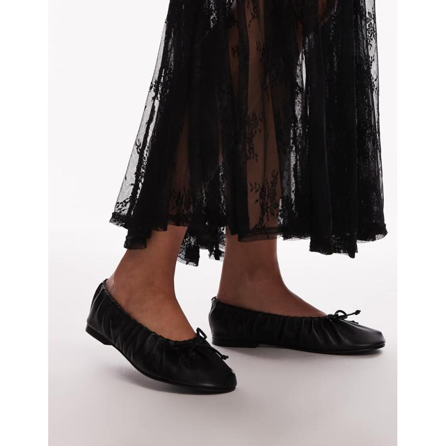 Topshop Claire Gerimpelde ballerina's van leer in zwart Zwart