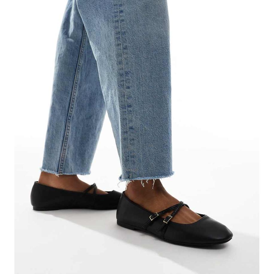New Look Wide Fit Ballerina's met gekruiste bandjes in zwart Zwart