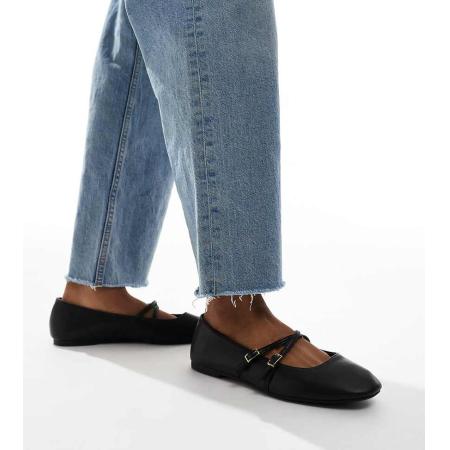 New Look Wide Fit Ballerina's met gekruiste bandjes in zwart