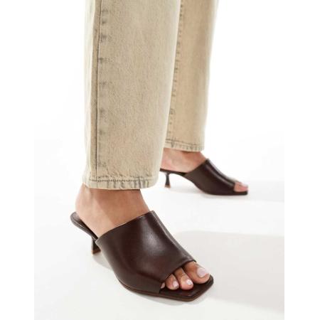 Mango Muiltjes met vierkante neus in donkerbruin