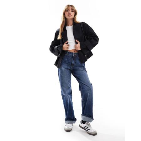 & Other Stories Korte trenchcoat in zwart