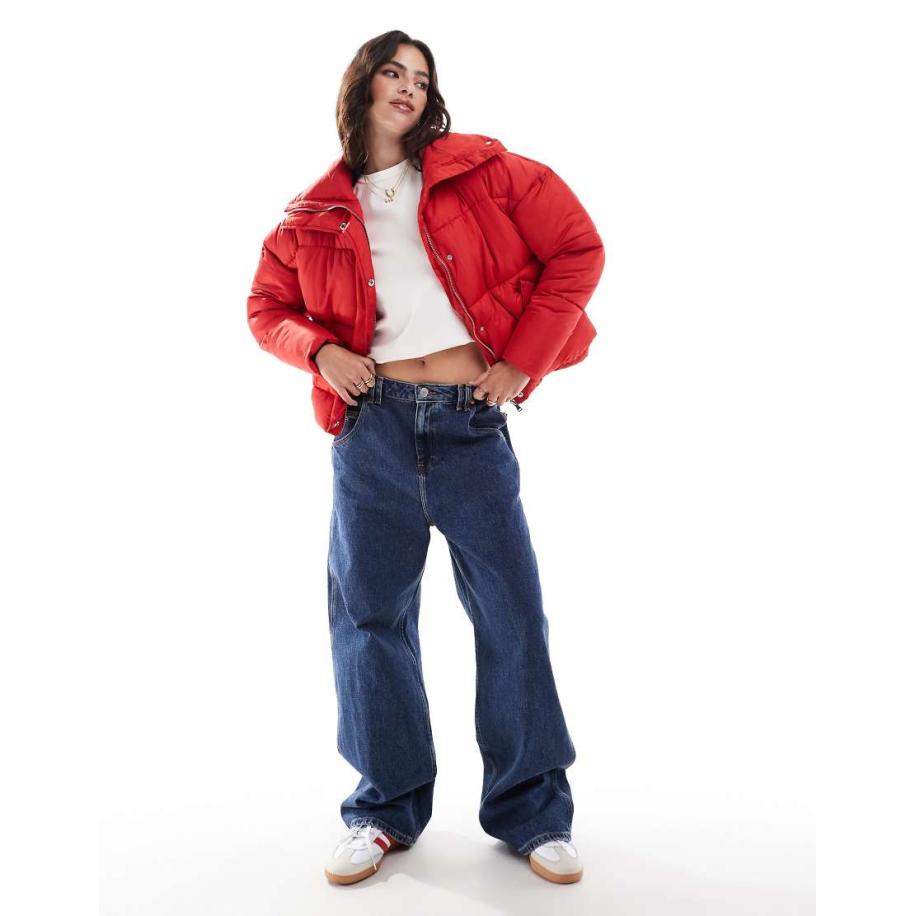 Wednesday's Girl Gewatteerd jack met oversized kraag in rood Rood