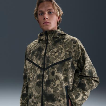 Nike Tech Dri-FIT oversized geweven Windrunner herenjack met camouflageprint - Bruin