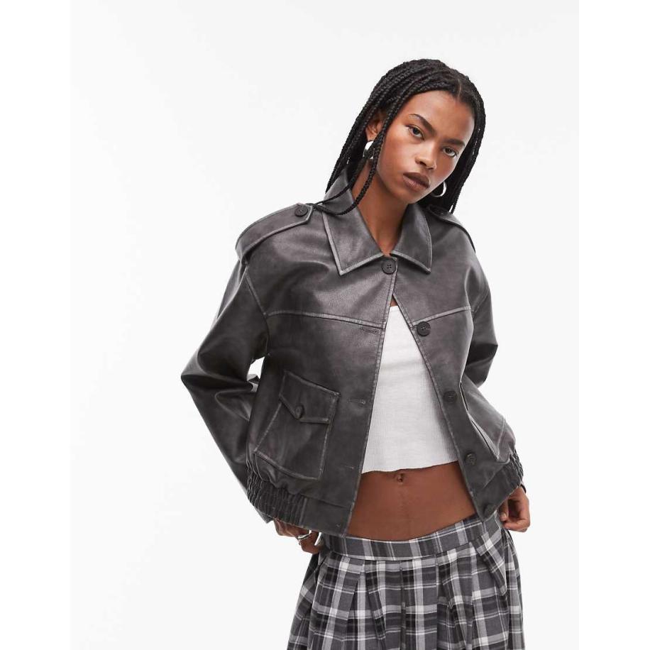 Topshop Cropped bomberjack van imitatieleer met knoopsluiting en opgestikte zakken in zwart met wassing-Bruin Bruin