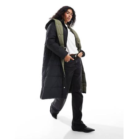 French Connection Gewatteerd jack met dubbele voorkant in zwart en olijfgroen