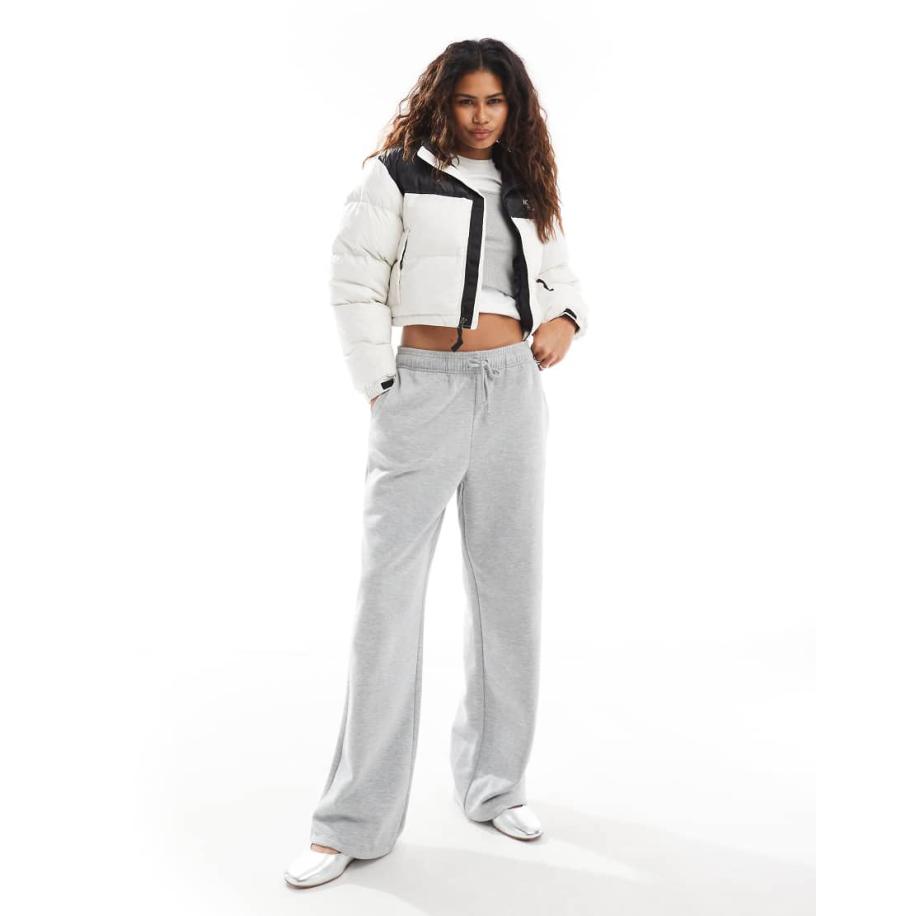 The North Face Retro Nuptse Kort gewatteerd jack in gebroken wit Wit