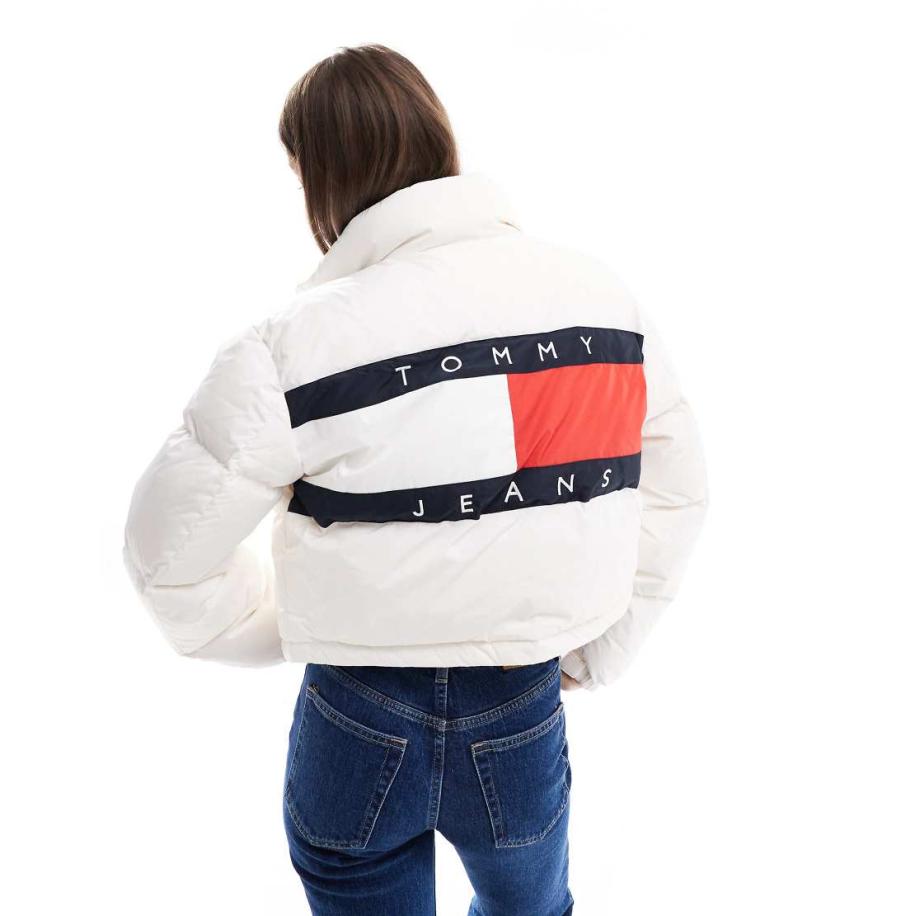Tommy Jeans Alaska Gewatteerd jack met vlag op de achterkant in wit Wit