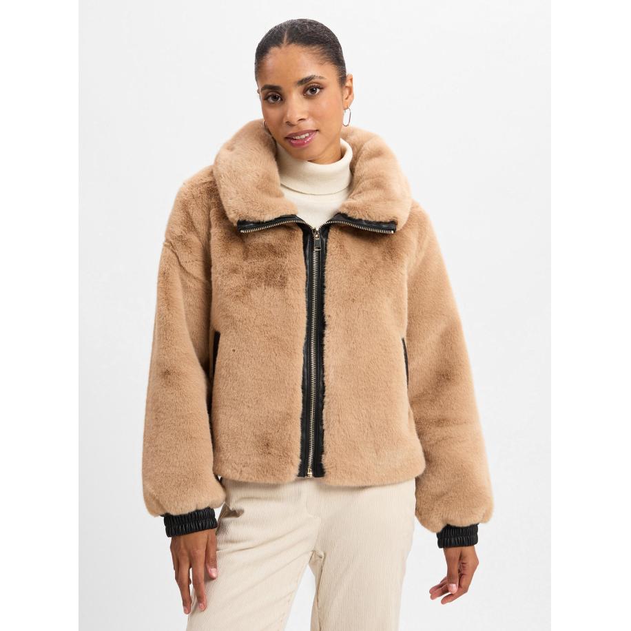 Marie Lund Marie Lund Tussenjas camel -