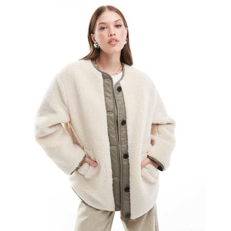 ASOS DESIGN Oversized borgjack in crème-Wit