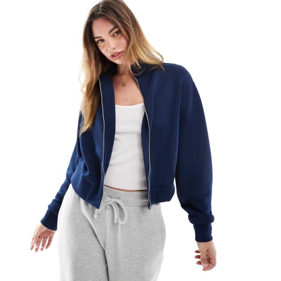 Stradivarius Zacht bomberjack in marineblauw Blauw