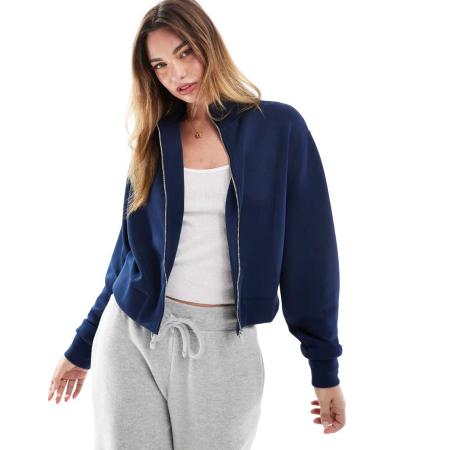 Stradivarius Zacht bomberjack in marineblauw