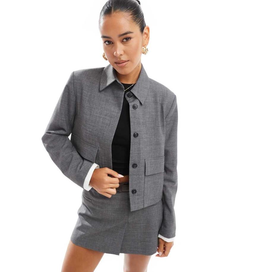 Stradivarius Cropped getailleerd jack in grijs, deel van co-ord set Grijs