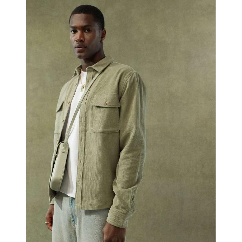 ASOS DESIGN - Corduroy overshirt in kaki-Groen Groen